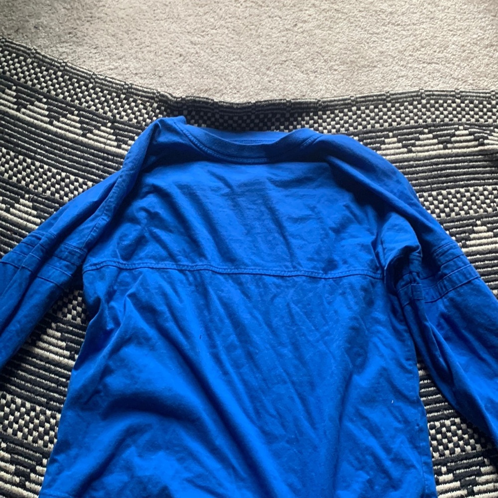 The back actually has all the writing !
